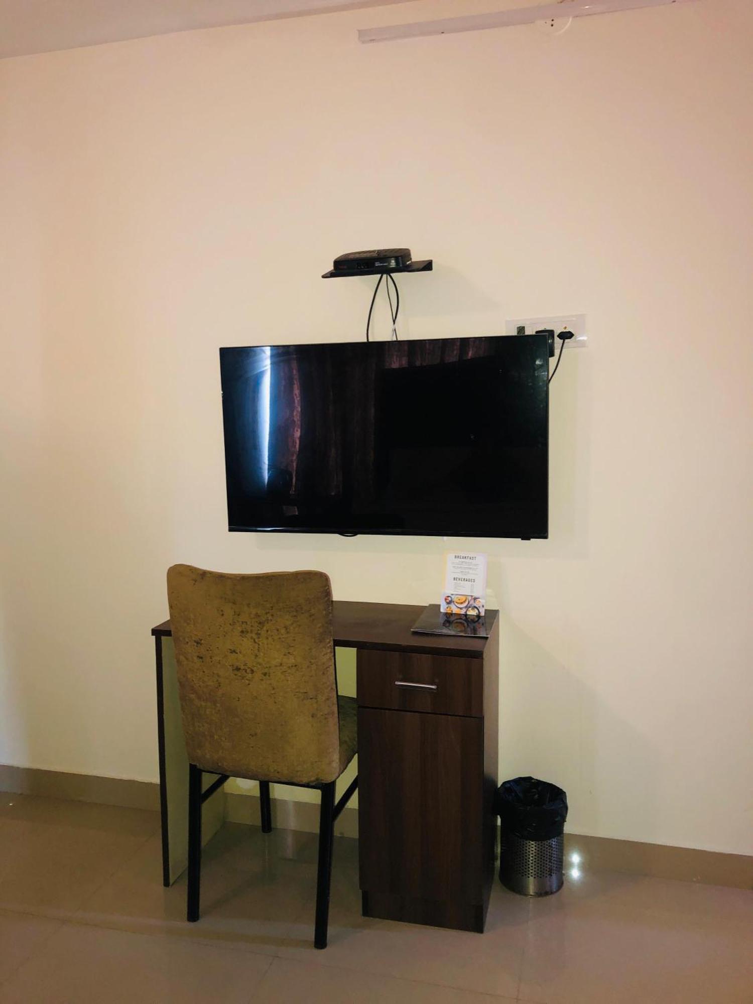 Astra Hotels & Suites - Hsr Layout Sector 1, Near Ecospace Bellandur Bangalore Eksteriør billede
