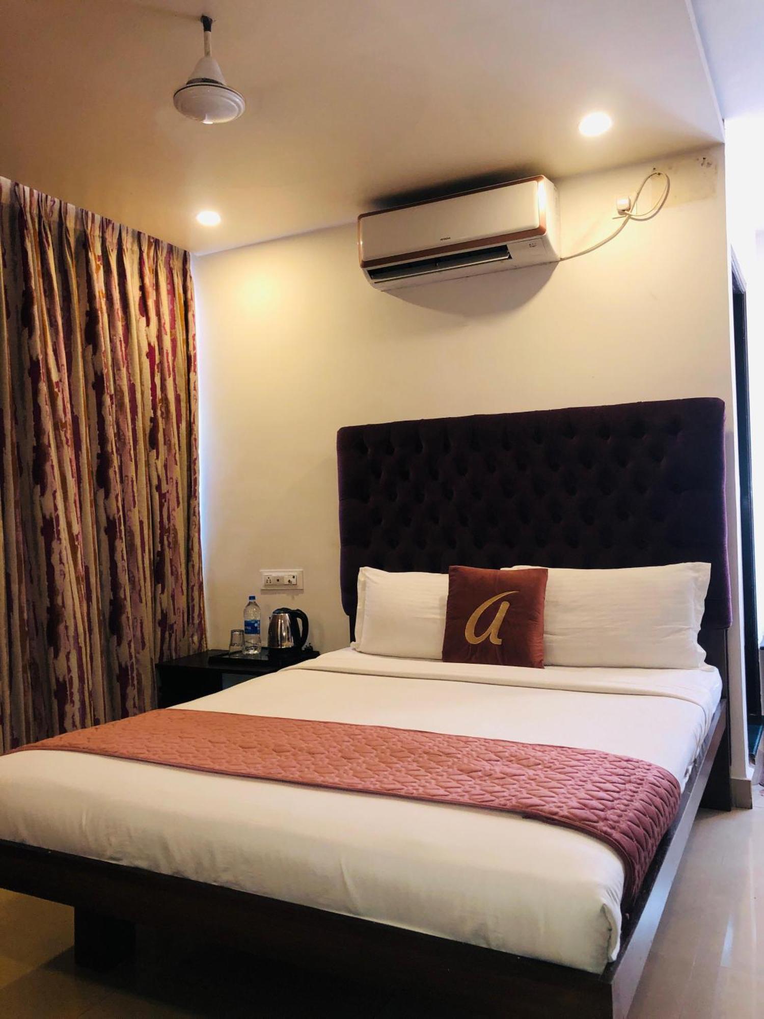 Astra Hotels & Suites - Hsr Layout Sector 1, Near Ecospace Bellandur Bangalore Eksteriør billede