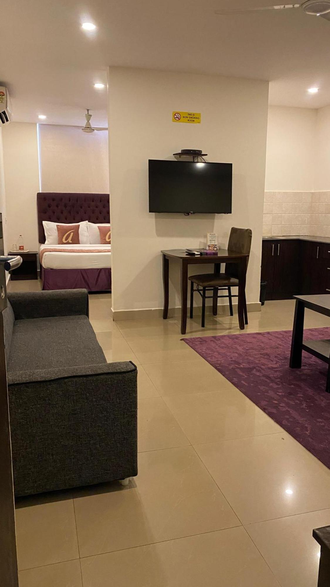 Astra Hotels & Suites - Hsr Layout Sector 1, Near Ecospace Bellandur Bangalore Eksteriør billede